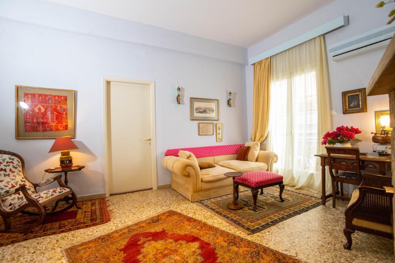 Ferienwohnung Marina'S Bright Getaway - Nafplio Center House Exterior foto