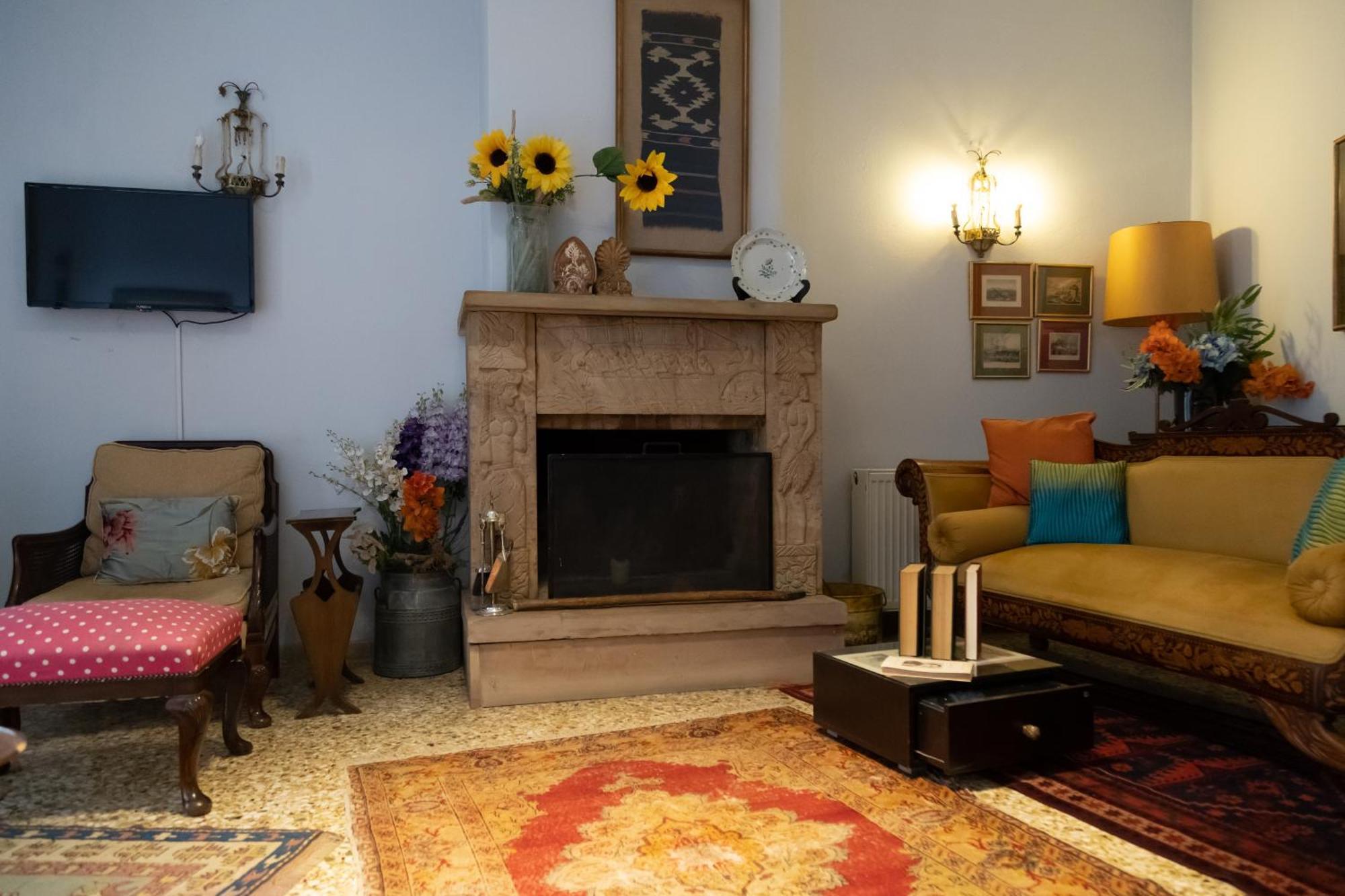 Ferienwohnung Marina'S Bright Getaway - Nafplio Center House Exterior foto